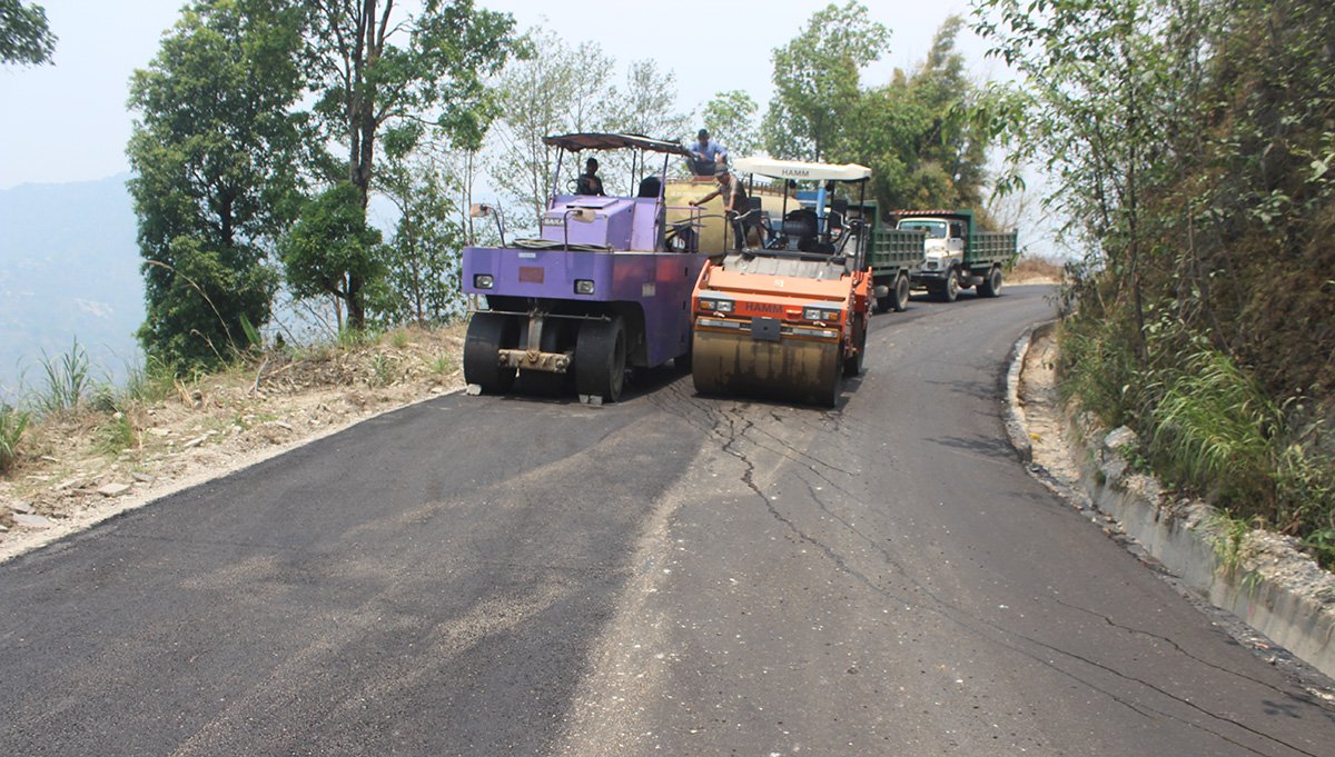 गोरखामा २८ वर्षपछि सडक कालोपत्रे
